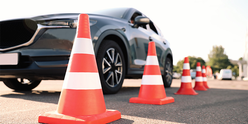 E-Auto-Käufer aufgepasst: Lippische Kfz-Händler warnen vor  Nummernschild-Knappheit